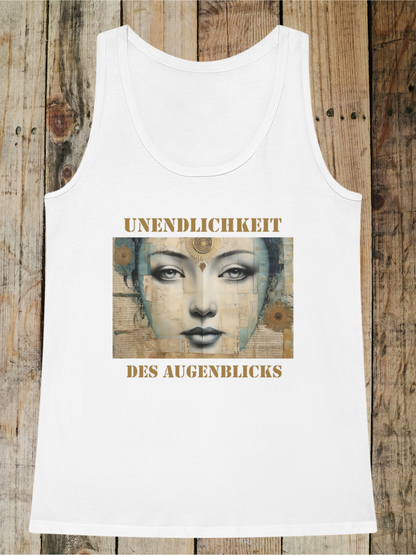 Unendlichkeit des Augenblicks - Women&